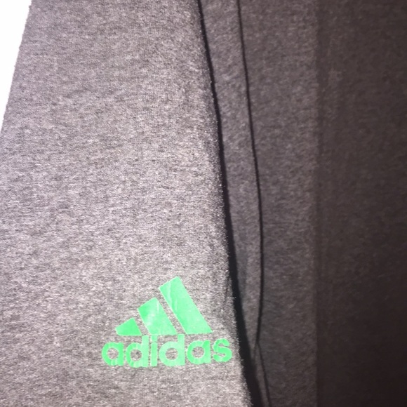 Adidas short sleeve shirt - Picture 3 of 3